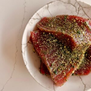 Gemarineerde tonijnsteak