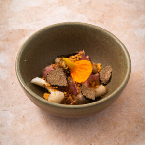 Hapje gebakken coquille, hollandaise, mierikswortel eindejaar