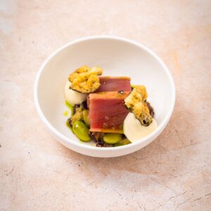 Hapje tonijn, miso, wasabi mayonaise, krokante nori eindejaar